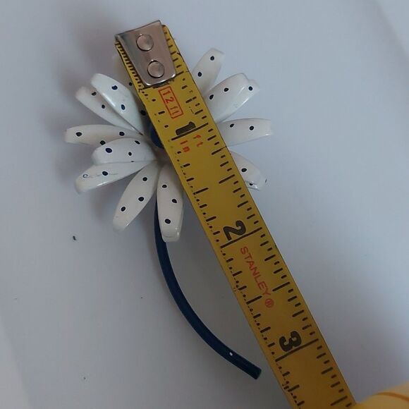 Dotted Spotted Blue White 3D Flower Stem Brooch Pin Vintage - Picture 4 of 5